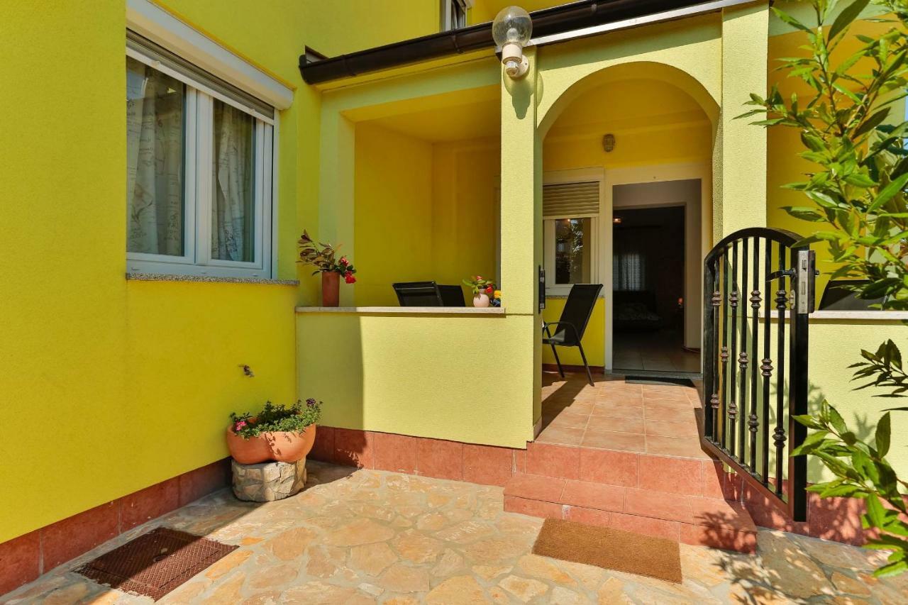Apartments Dora Victoria Dream Medulin Exterior photo