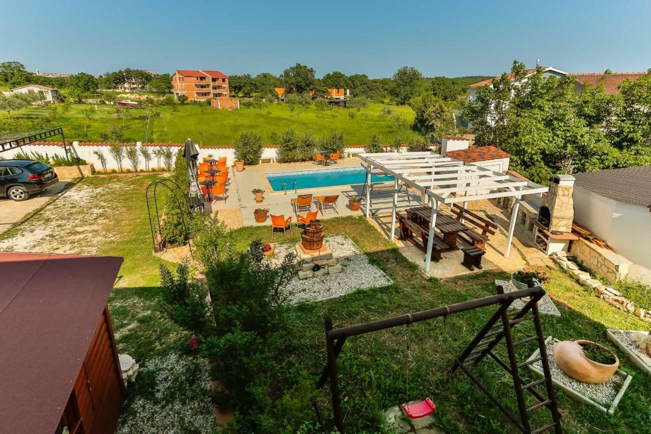 Apartments Dora Victoria Dream Medulin Exterior photo