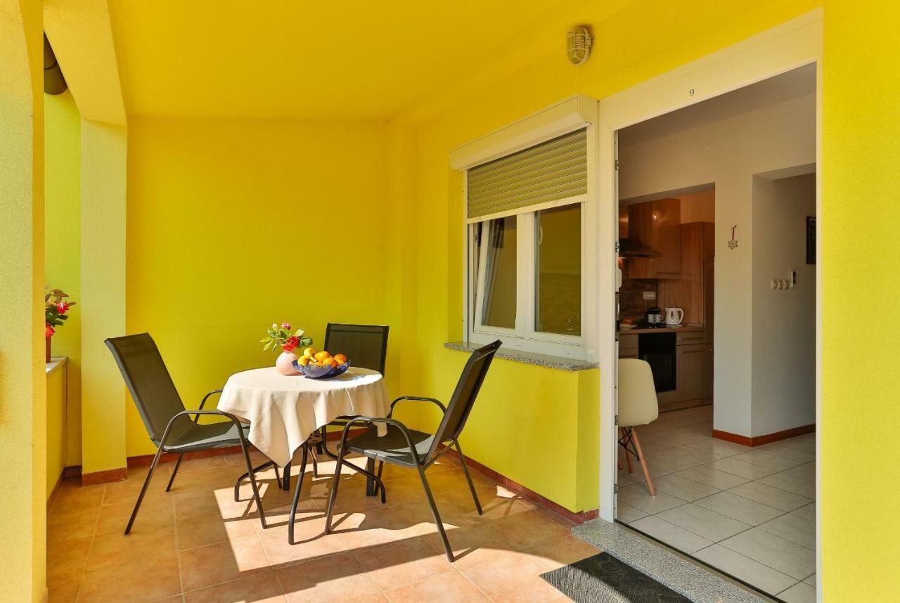 Apartments Dora Victoria Dream Medulin Exterior photo