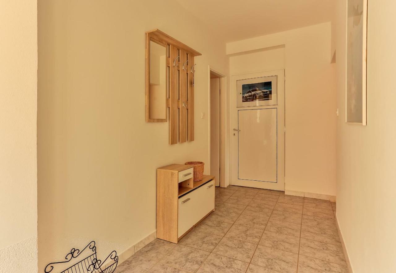 Apartments Dora Victoria Dream Medulin Exterior photo